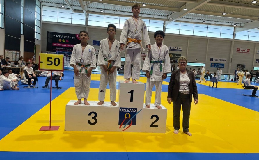 Mathias Vice-Champion au Championnat Régional Benjamin, Belles Prestations du Club de Judo de Saint Jean de la Ruelle ! Mai 2025